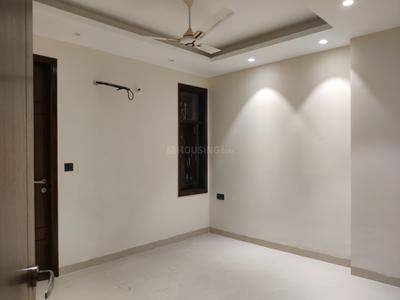 Bedroom Image of 3500 Sq.ft 3 BHK Builder Floor for rent in Freedom Fighters Enclave New Delhi for Rs. 55000