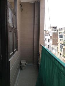 Bedroom One Image of 900 Sq.ft 3 BHK Builder Floor for rent in Patparganj New Delhi for Rs. 25000