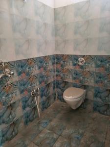 Bathroom Image of 1500 Sq.ft 3 BHK Apartment / Flat for rent in Sarkanda Bilaspur for Rs. 17000