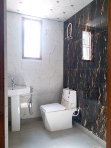 Common Bathroom Image of 1400 Sq.ft 3 BHK Apartment / Flat for sale in Rajendra Nagar Ghaziabad for Rs. 11221000
