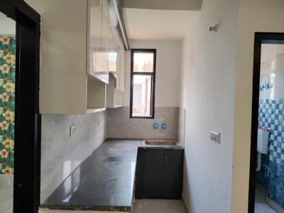 Kitchen Image of 900 Sq.ft 3 BHK Apartment / Flat for sale in DLF Ankur Vihar Ghaziabad for Rs. 3000000