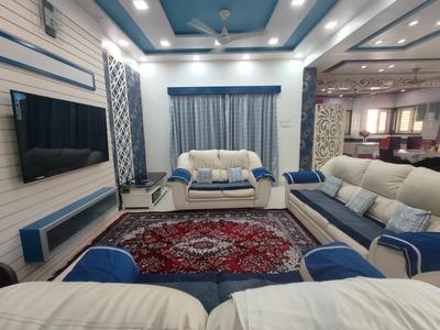 Living Room Image of 2250 Sq.ft 4 BHK Independent House for sale in Ambawadi Ahmedabad for Rs. 45000000