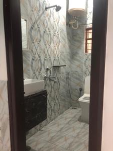 Bathroom Image of 1450 Sq.ft 3 BHK Builder Floor for rent in Indira Nagar Bengaluru for Rs. 80000