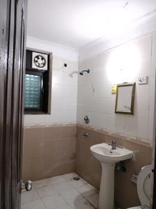 Common Bathroom Image of 2000 Sq.ft 3 BHK Apartment / Flat for sale in Sector 18 Dwarka New Delhi for Rs. 36000000