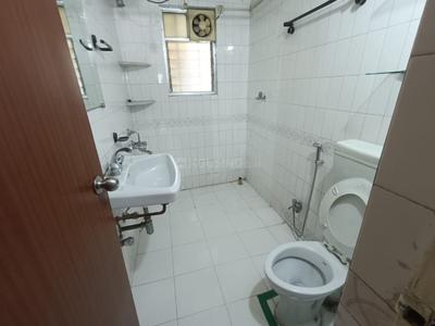 Bathroom Image of 1500 Sq.ft 3 BHK Apartment / Flat for sale in Aundh Pune for Rs. 23000000