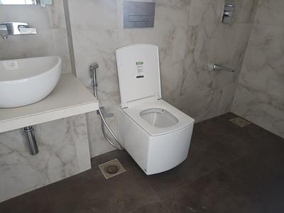 Bathroom Image of 1500 Sq.ft 3 BHK Apartment / Flat for sale in Kanakia Silicon Valley, Powai Mumbai for Rs. 45000000