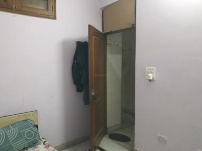 Bedroom Image of 720 Sq.ft 2 BHK Builder Floor for sale in Mukherjee Nagar New Delhi for Rs. 7000000