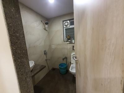 Bathroom Image of 660 Sq.ft 2 BHK Apartment / Flat for rent in Thane West Thane for Rs. 40000