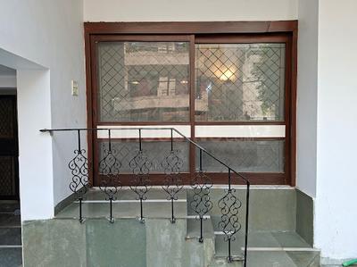 Bedroom Image of 2200 Sq.ft 3 BHK Apartment / Flat for rent in Uday Park New Delhi for Rs. 95000