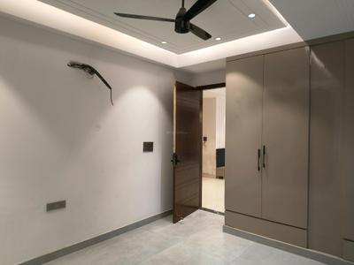 Bedroom Image of 2050 Sq.ft 4 BHK Builder Floor for sale in Kaushambi Ghaziabad for Rs. 22000000