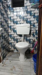 Bathroom Image of 260 Sq.ft 1 RK Apartment / Flat for rent in Salt Lake City Kolkata for Rs. 8000