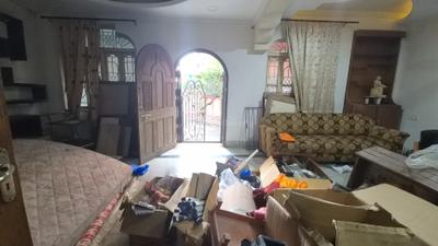 Living Room Image of 1500 Sq.ft 3 BHK Independent House for sale in Kasba Kolkata for Rs. 15000000
