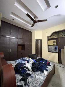 Bedroom Image of 900 Sq.ft 2 BHK Builder Floor for rent in Subhash Nagar New Delhi for Rs. 32000