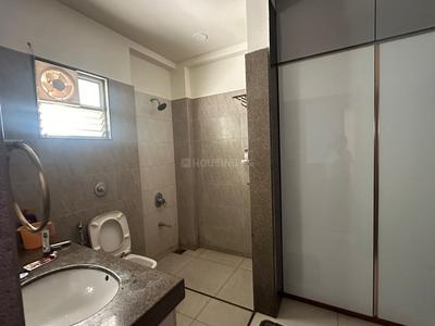 Bathroom Image of 5000 Sq.ft 4 BHK Villa for rent in Pushpak Bungalows, Ambli Ahmedabad for Rs. 100000
