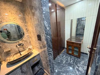 Image of 2000 Sq.ft 3 BHK Builder Floor for rent in Mansarover Garden, New Delhi for Rs. 62500