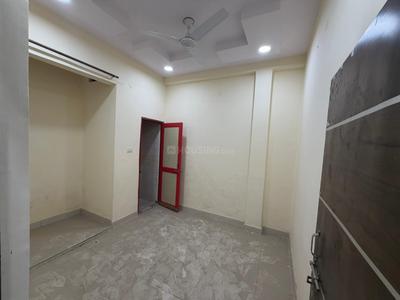 Bedroom Image of 600 Sq.ft 2 BHK Builder Floor for sale in Mayur Vihar Phase 1 New Delhi for Rs. 4000000