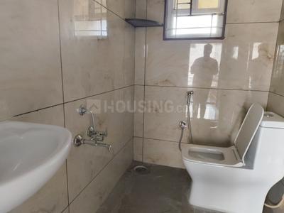 Bathroom Image of 550 Sq.ft 1 BHK Builder Floor for rent in Singasandra Bengaluru for Rs. 25000