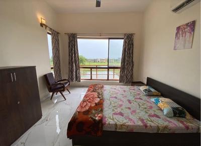 Bedroom Image of 1120 Sq.ft 2 BHK Apartment / Flat for rent in Taltala Kolkata for Rs. 42000