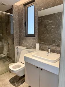 Bathroom Image of 2800 Sq.ft 4 BHK Apartment / Flat for sale in Rustomjee Crown, Prabhadevi Mumbai for Rs. 190000000