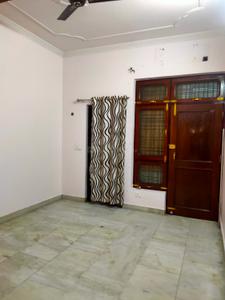 Bedroom Image of 1200 Sq.ft 2 BHK Builder Floor for rent in Gomti Nagar Lucknow for Rs. 19500