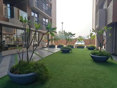 Image of 1800 Sq.ft 3 BHK Apartment / Flat for rent in Savya Skyz 2, Motera, Ahmedabad for Rs. 24000