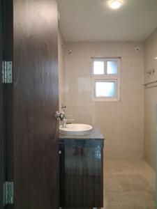 Common Bathroom Image of 2000 Sq.ft 3 BHK Apartment / Flat for sale in ATS Le Grandiose, Sector 150 Noida for Rs. 24300000