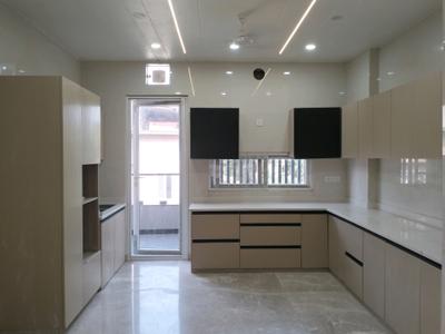 Kitchen Image of 1800 Sq.ft 3 BHK Builder Floor for rent in Pitampura New Delhi for Rs. 80000