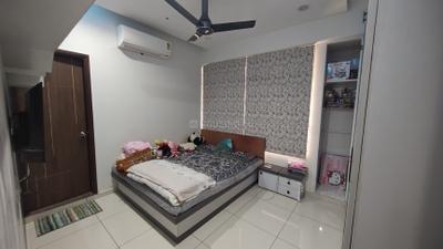 Bedroom Image of 1300 Sq.ft 2.5 BHK Apartment / Flat for sale in Ganesh Malabar County III, Chharodi Ahmedabad for Rs. 9000000