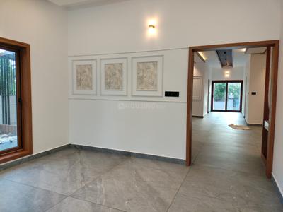 Bedroom Image of 4500 Sq.ft 4 BHK Independent House for sale in Kakkanad Kochi for Rs. 35000000