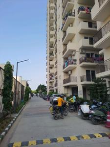 Car Garage Image of 900 Sq.ft 3 BHK Apartment / Flat for sale in Signature Global The Roselia, Sector 95A Gurgaon for Rs. 8000000