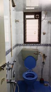 Bathroom Image of 861 Sq.ft 2 BHK Apartment / Flat for rent in Mahim Mumbai for Rs. 80000