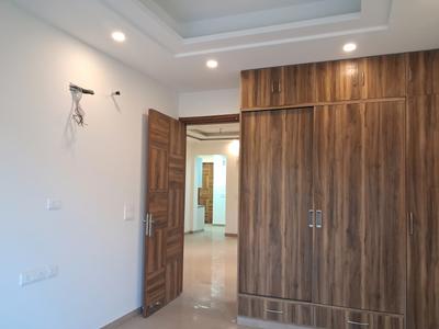 Bedroom Image of 1800 Sq.ft 3 BHK Builder Floor for sale in Paschim Vihar New Delhi for Rs. 37000000