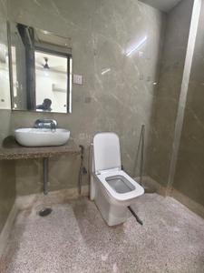 Bathroom Image of 669 Sq.ft 1 BHK Builder Floor for rent in Sector 40 Gurgaon for Rs. 26000