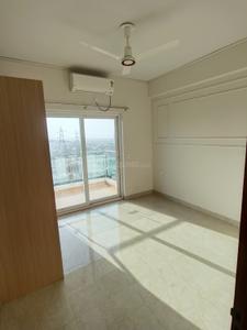 Bedroom Image of 1250 Sq.ft 2.5 BHK Builder Floor for rent in Shree Vardhman Victoria, Sector 70 Gurgaon for Rs. 43000