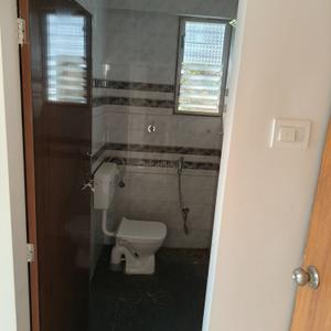 Bathroom Image of 1130 Sq.ft 3 BHK Apartment / Flat for rent in Adgaon Nashik for Rs. 16000