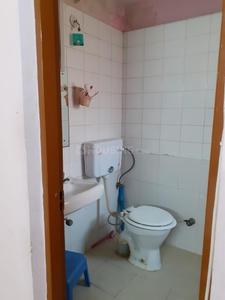 Bathroom Image of 1500 Sq.ft 3 BHK Apartment / Flat for sale in Salora Vihar, Sector 62 Noida for Rs. 17000000