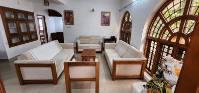 Hall Image of 1600 Sq.ft 3 BHK Independent House for sale in Puthenangady Kottayam for Rs. 16000000