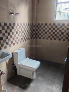 Bathroom Image of 900 Sq.ft 3 BHK Apartment / Flat for sale in Parsvnath Royale Floors, Uattardhona Lucknow for Rs. 4900000