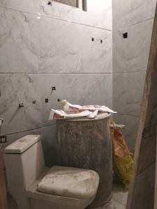Common Bathroom Image of 1300 Sq.ft 3 BHK Apartment / Flat for sale in Shalimar Garden Ghaziabad for Rs. 8000000