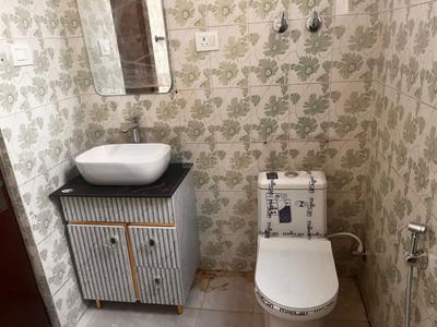Bathroom Image of 2000 Sq.ft 3 BHK Builder Floor for sale in Sector 51 Gurgaon for Rs. 20000000