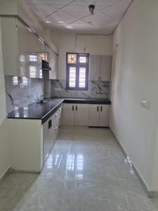 Kitchen Image of 1040 Sq.ft 3 BHK Builder Floor for rent in Ashok Vihar Phase 3 Extension Gurgaon for Rs. 24000