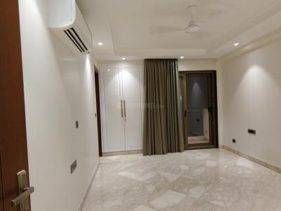Bedroom Image of 3015 Sq.ft 3 BHK Builder Floor for sale in Green Park Extension New Delhi for Rs. 75000000