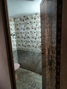 Bathroom Image of 1000 Sq.ft 2 BHK Independent House for rent in Old Pallavaram Chennai for Rs. 20000