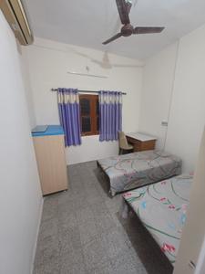 Bedroom Image of 1120 Sq.ft 3 BHK Independent House for rent in Makarpura Vadodara for Rs. 20000