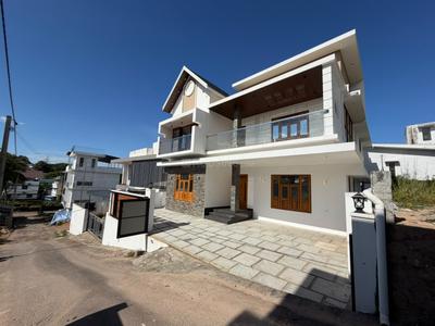 Image of 2600 Sq.ft 4 BHK Independent House for sale in Kalamassery, Kochi for Rs. 18000000