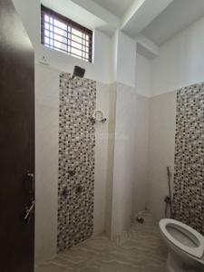 Bathroom Image of 1000 Sq.ft 1 BHK Independent House for rent in Koshta Rewa for Rs. 4500
