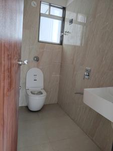 Common Bathroom Image of 2400 Sq.ft 3 BHK Apartment / Flat for sale in Regency Crest, Kharghar Navi Mumbai for Rs. 25000000