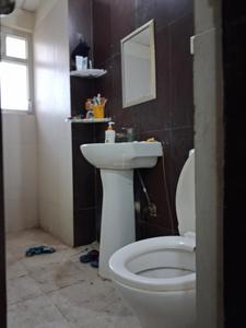 Bathroom Image of 1870 Sq.ft 3 BHK Apartment / Flat for sale in Sector 77 Noida for Rs. 13500000