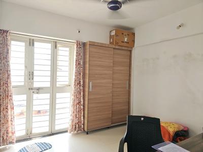 Bedroom Image of 806 Sq.ft 2 BHK Apartment / Flat for rent in Laxmi Emerald, Lohegaon Pune for Rs. 28000