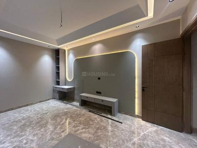 Bedroom Image of 3000 Sq.ft 3 BHK Builder Floor for sale in Punjabi Bagh New Delhi for Rs. 65000000